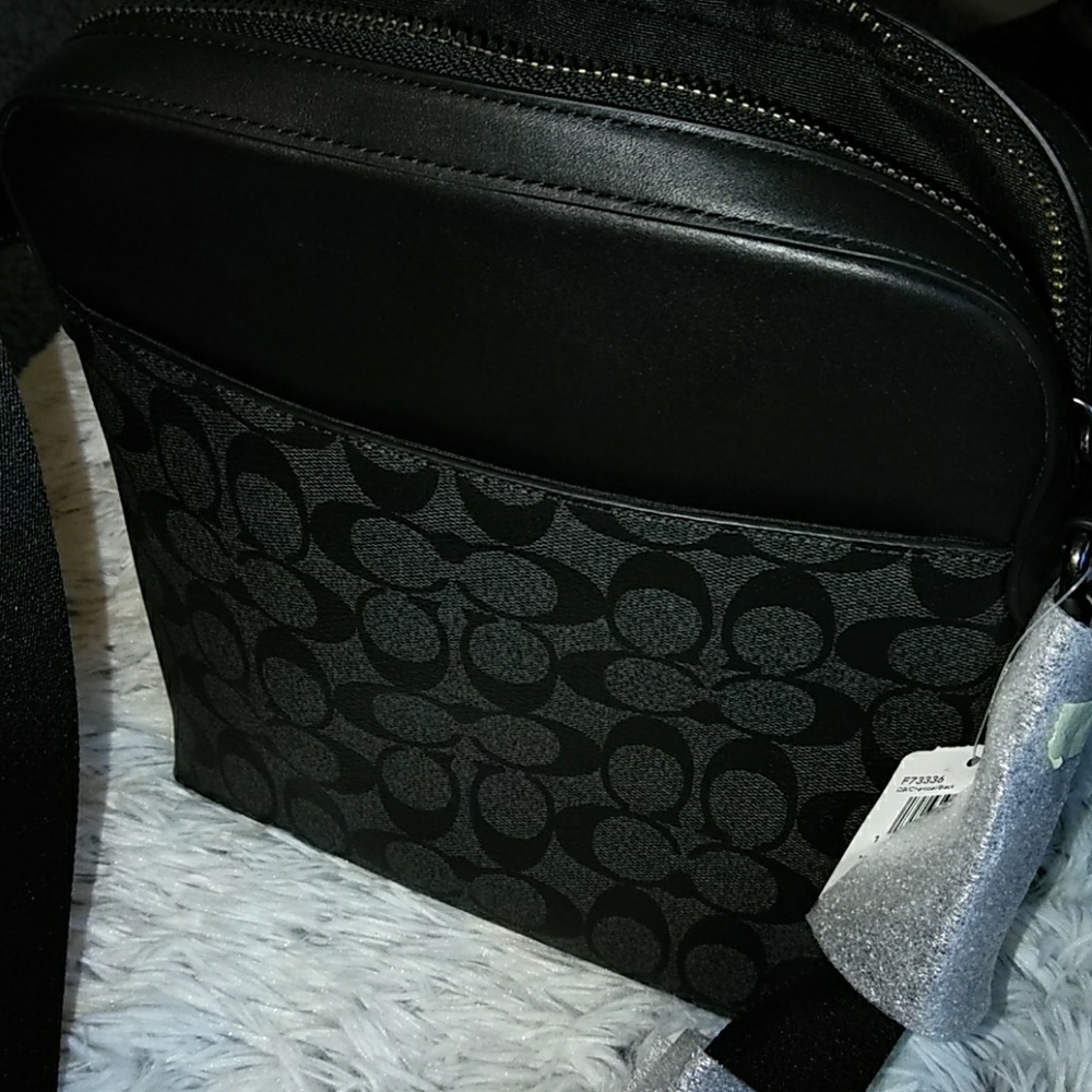 Coach - Picture 6 of 6